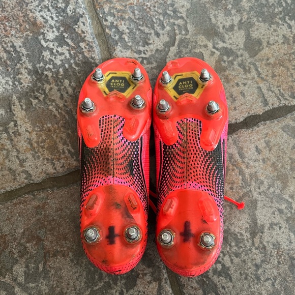 mercurial laser crimson